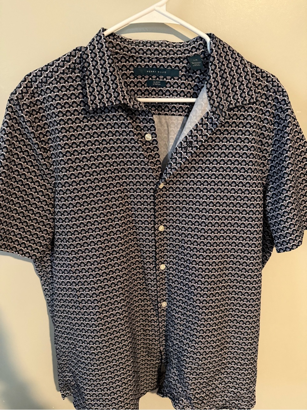 Perry Ellis Navy and White Geometric Short-Sleeve Button-Up Shirt